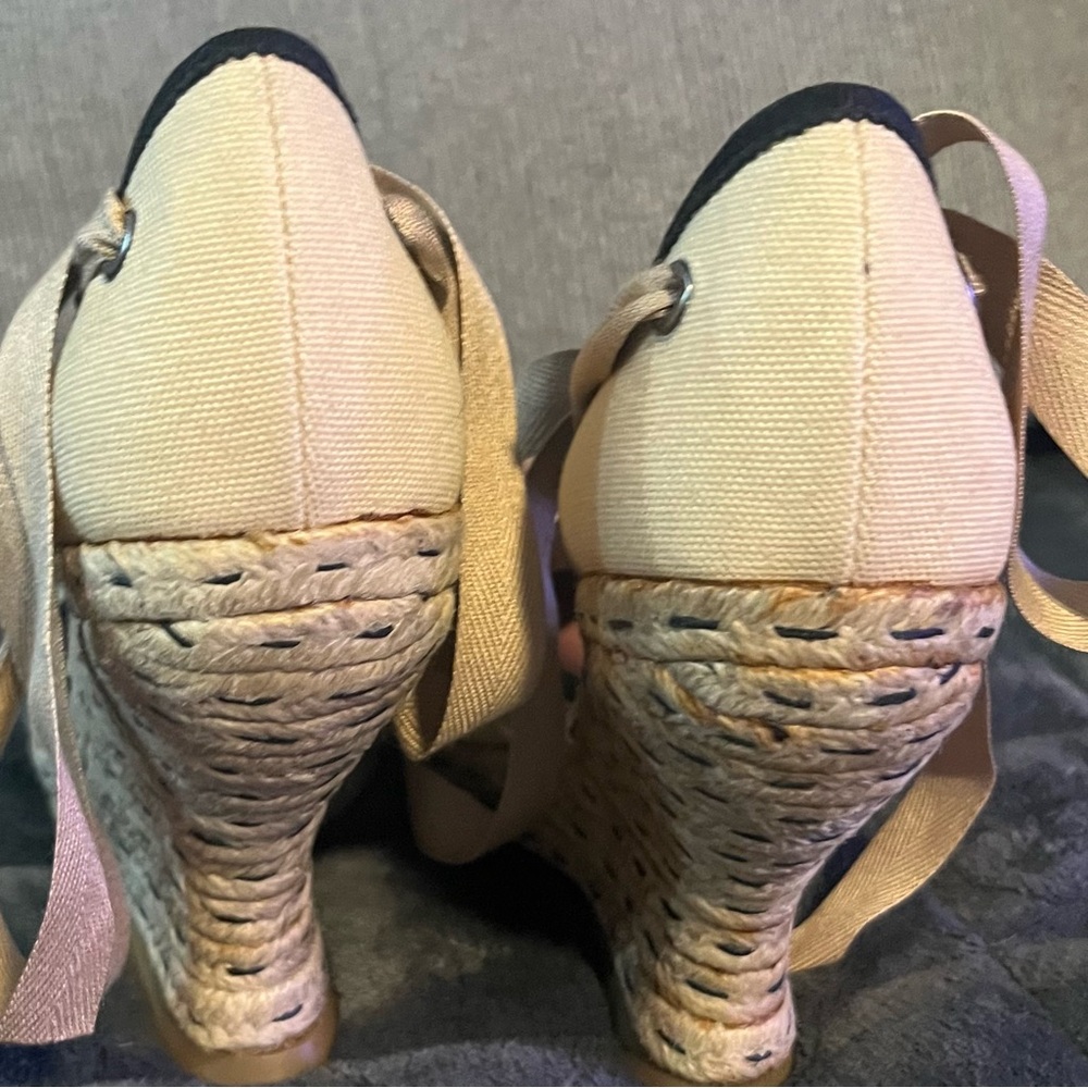 Alaia Cream and Black Espadrille Heels Excellent Condition - Picture 5 of 9